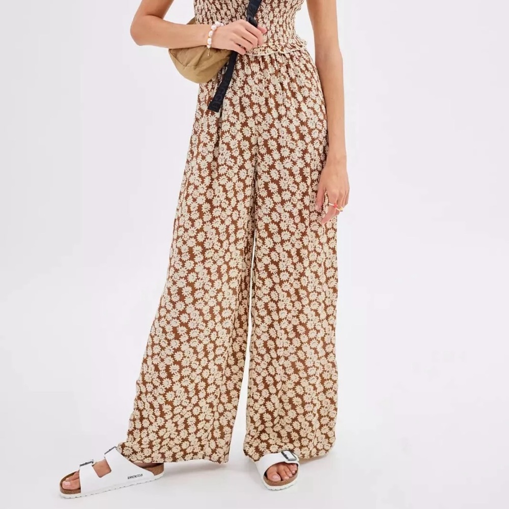 Urban Outfitters Floral Brown Jumpsuit - Picture 2 of 4